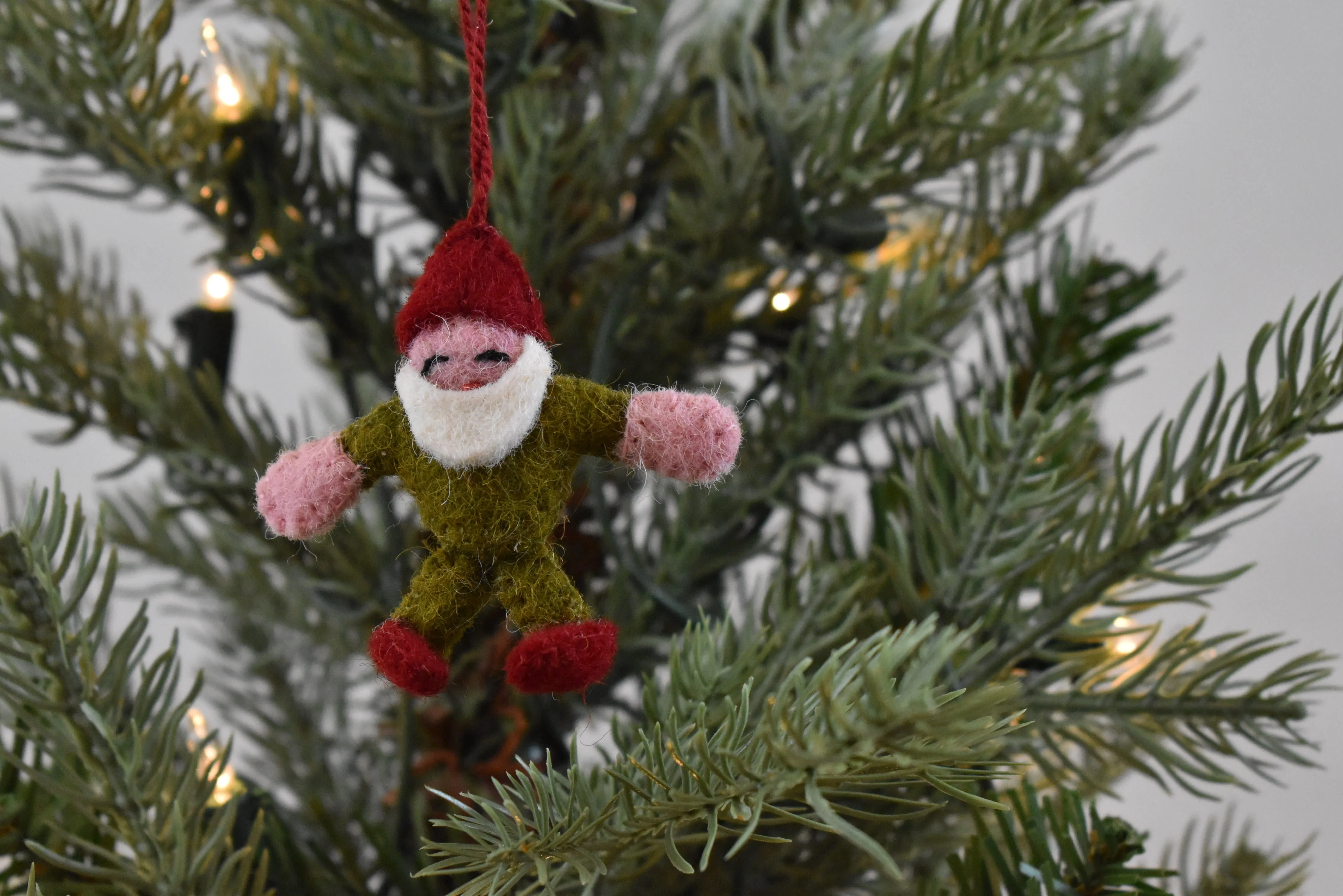 Ensemble de 24 pièces - Mini arbre de Noël emblématique pour table - En feutre de laine prêt à poser