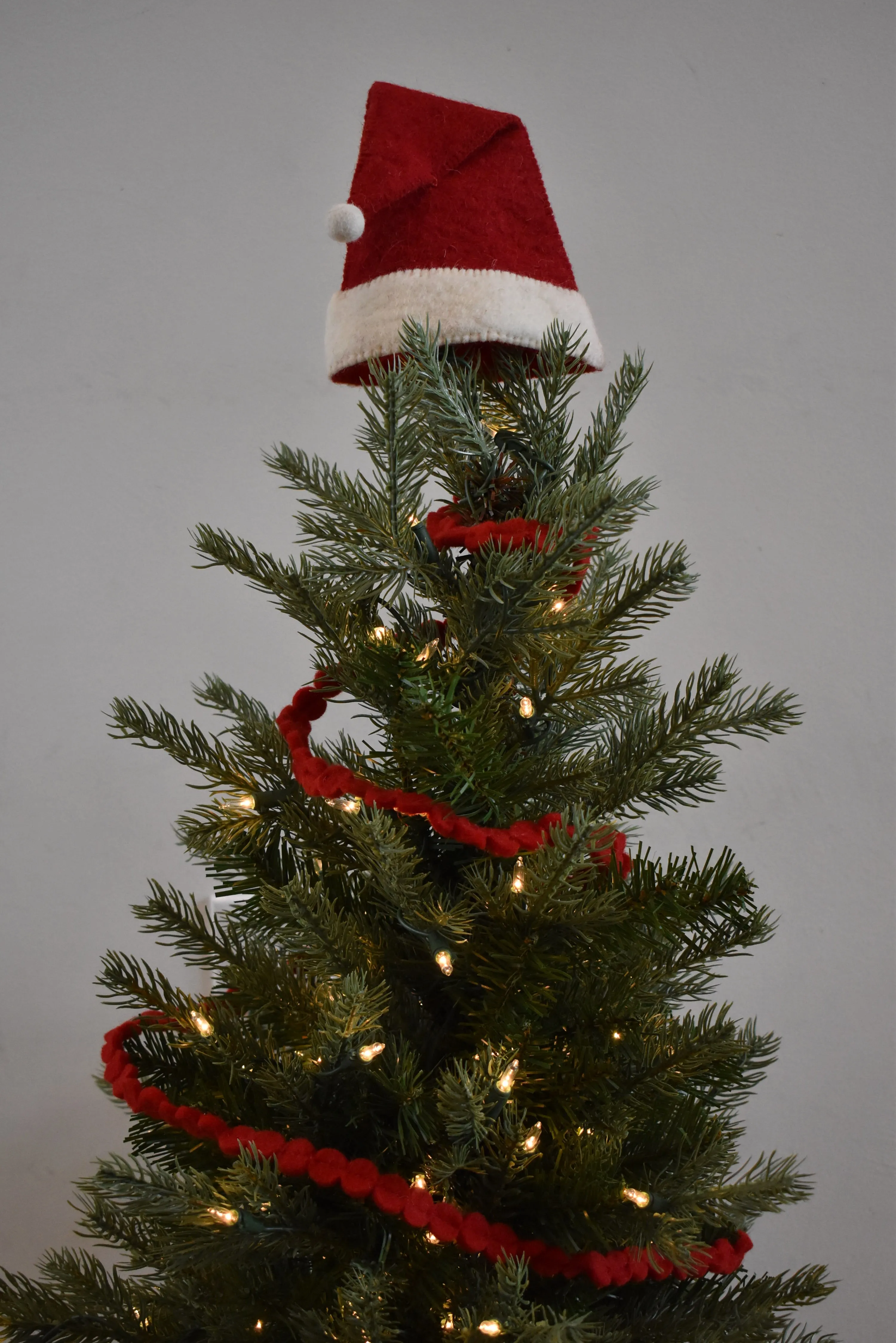 Ensemble de 24 pièces - Mini arbre de Noël emblématique pour table - En feutre de laine prêt à poser