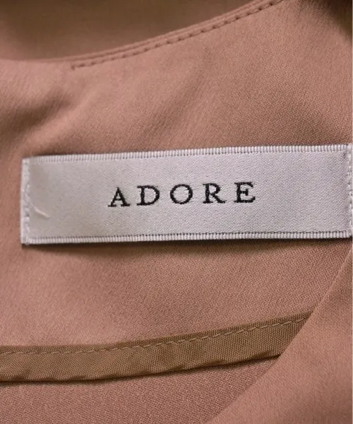 ROBES ADORE