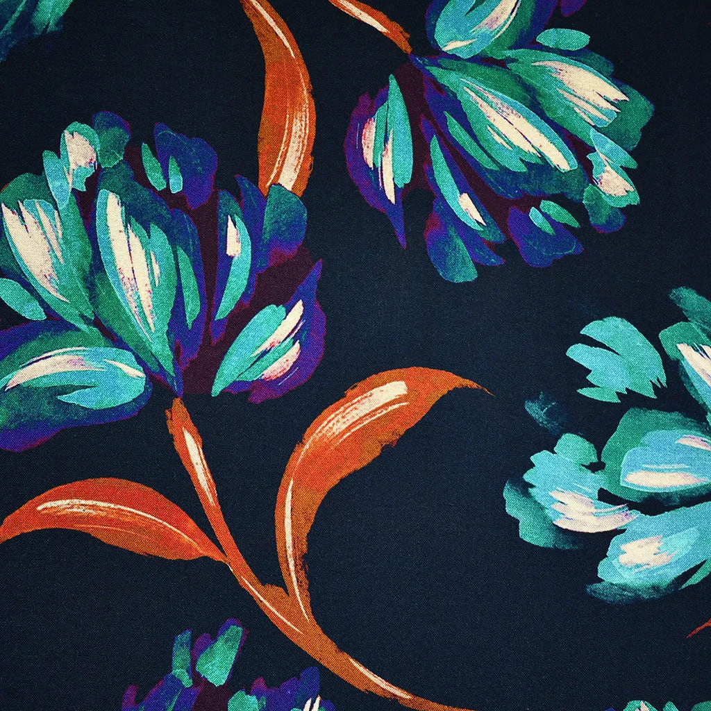Atelier Jupe à Motif Floral Hivernal en Rayon Bleu Marine