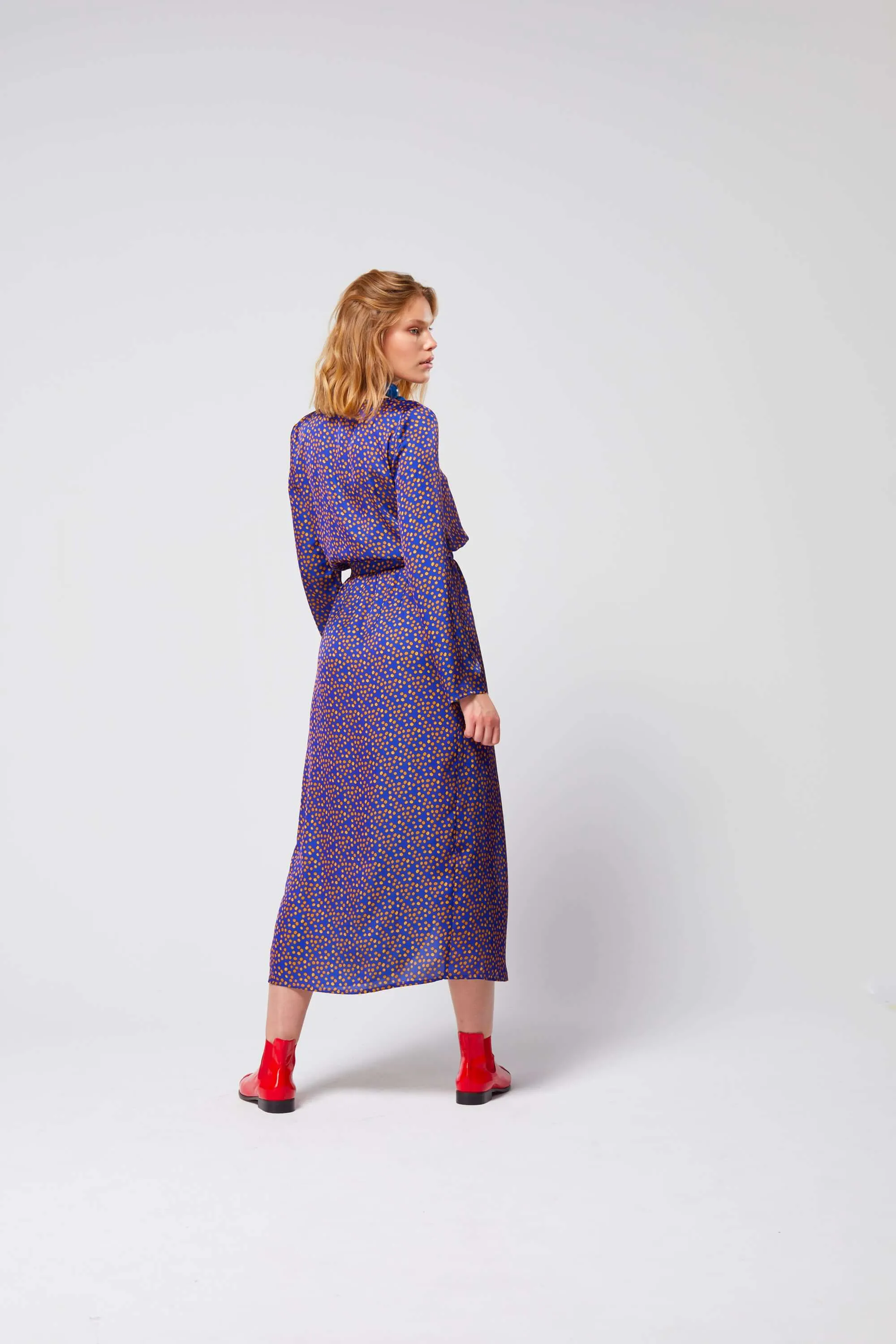 Robe Autriche en bleu marine à imprimé pois désordonnés