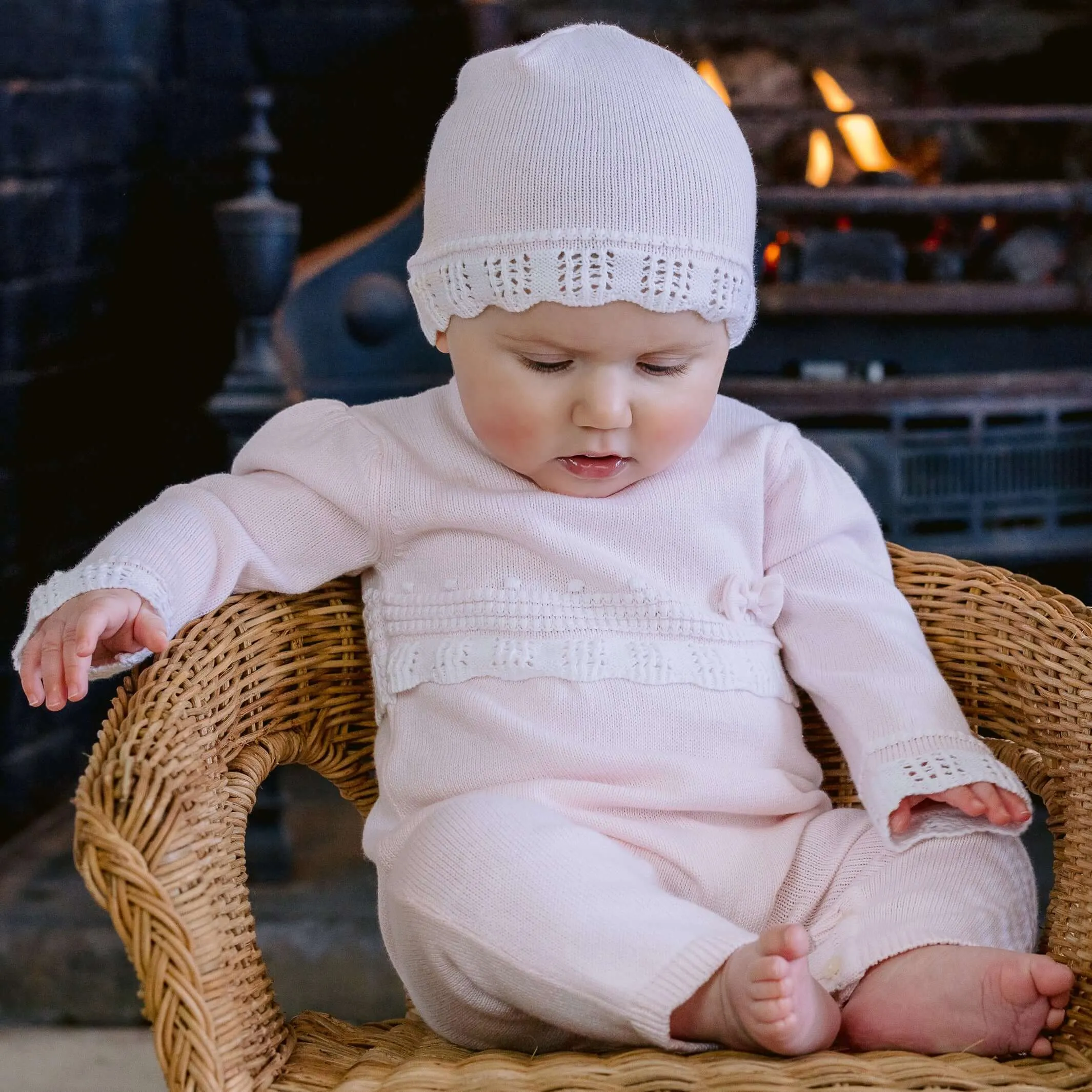 Ensemble tricoté pour bébé fille Elise avec bonnet
