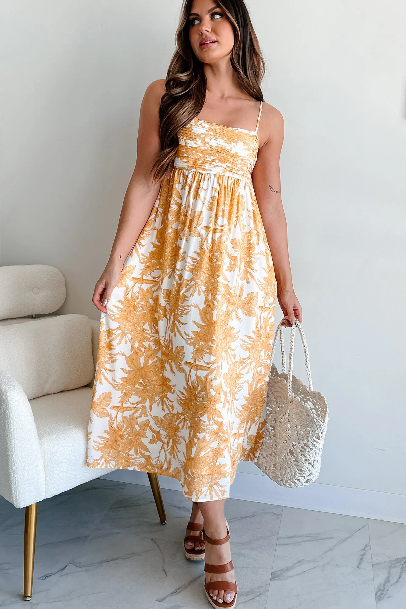 Robe plissée à l'imprimé tropical et à la perspective aérée (Multi orange clair)