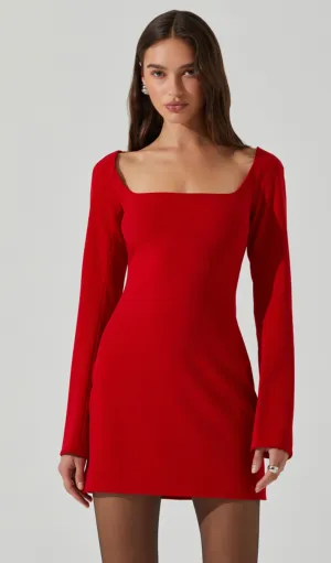 Robe rouge Calanthe par Astr the Label