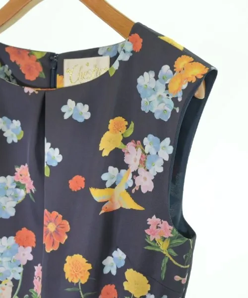 Robes décolletées