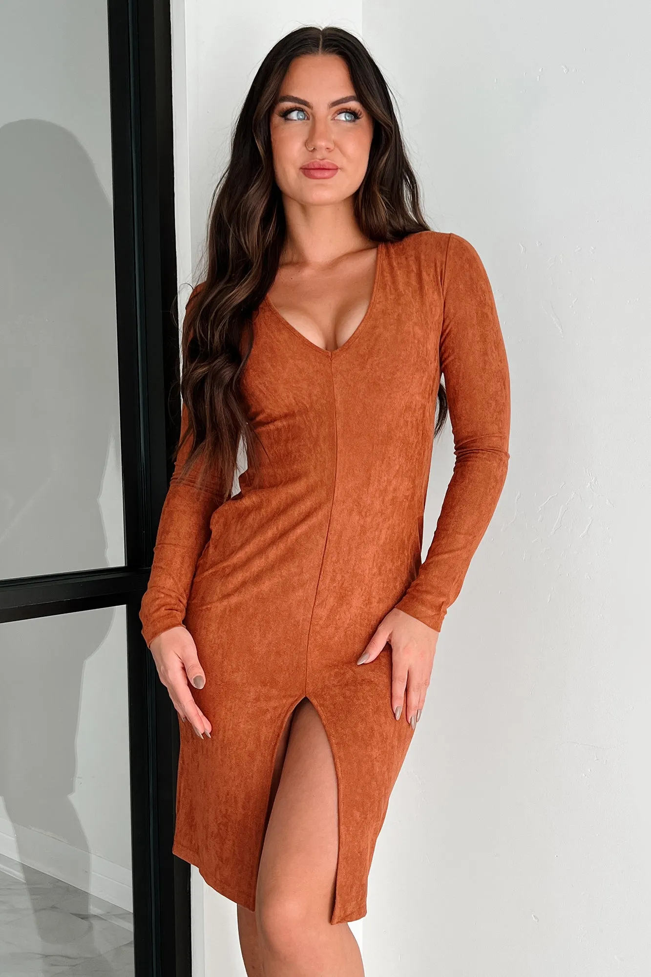 Robe mi-longue en simili daim - Transformation chic (Camel)