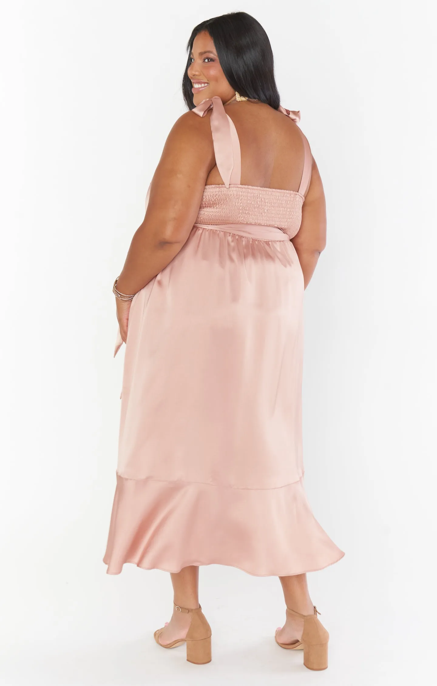 Robe midi Claire ~ Satin luxe or rose