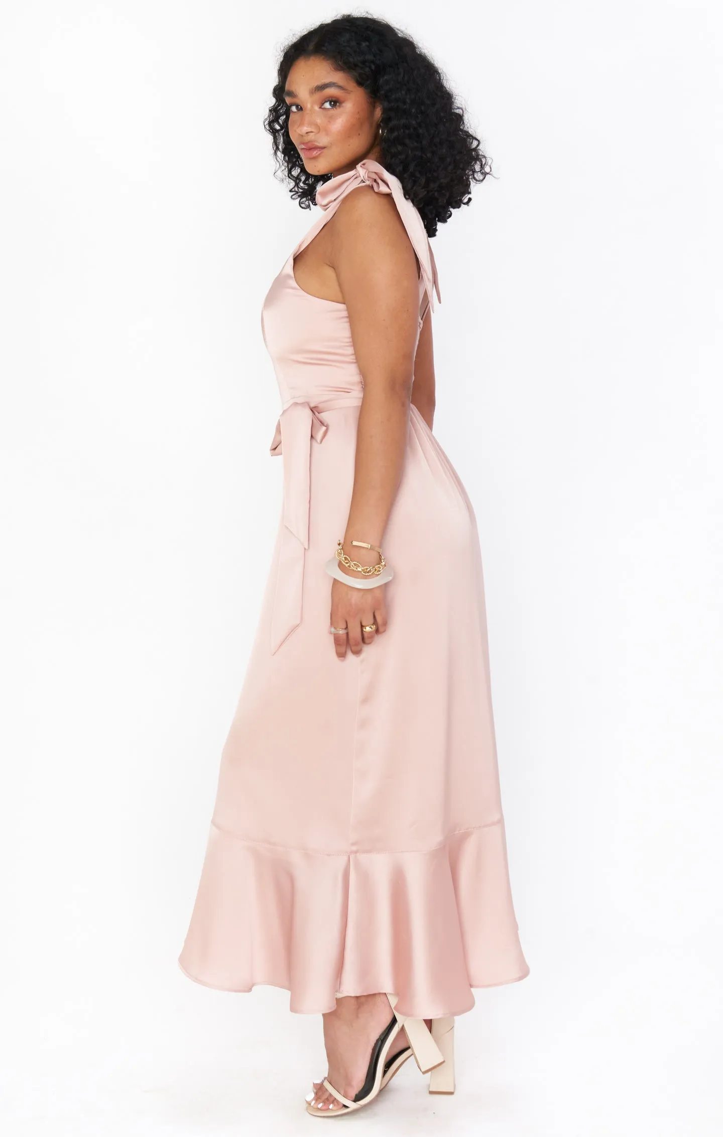 Robe midi Claire ~ Satin luxe or rose