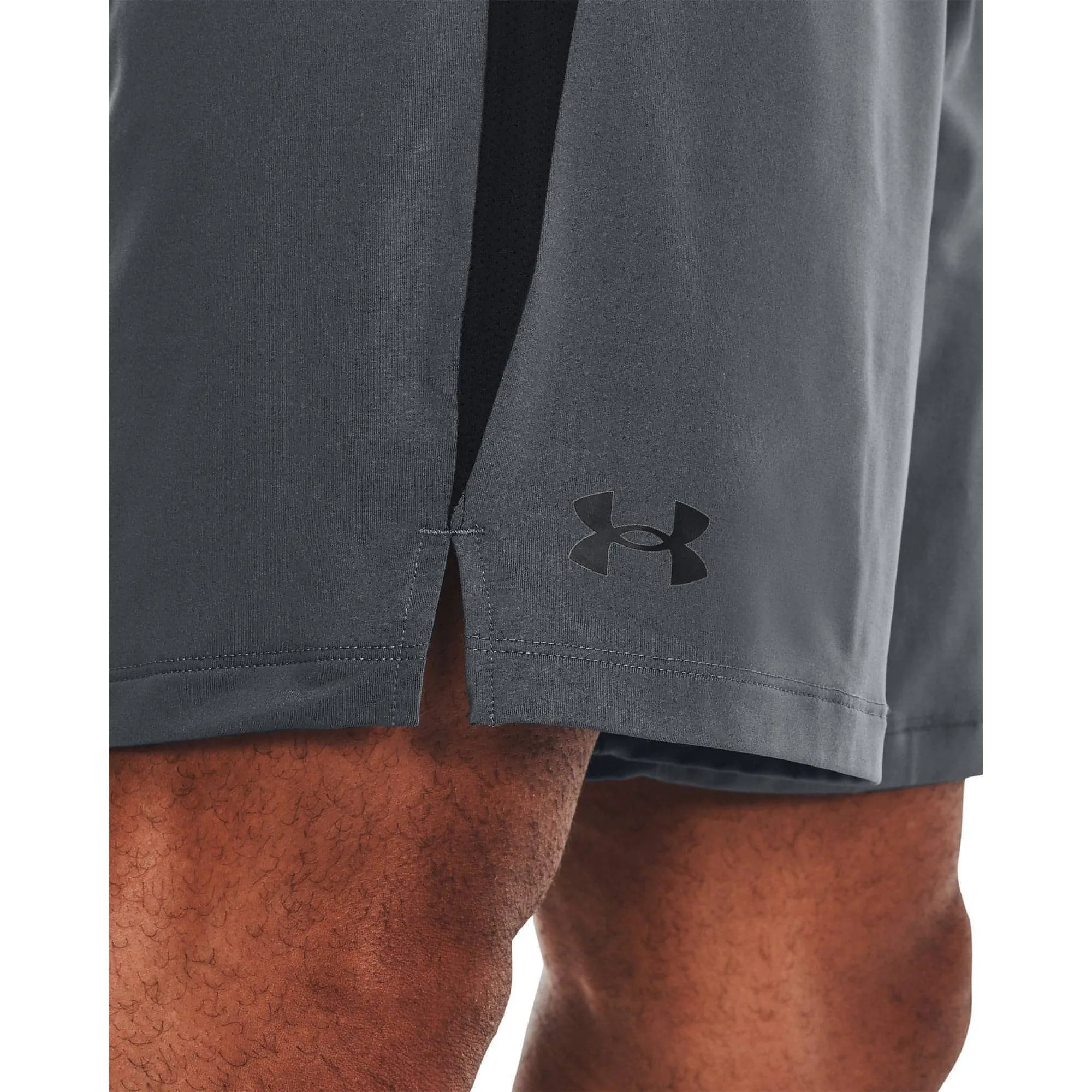 Vêtements Under Armour Hommes Shorts d'entraînement Under Armour Tech Vent - Gris