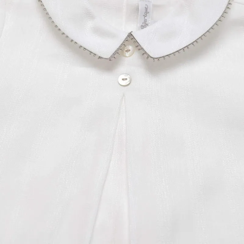 Chemise crème avec short beige