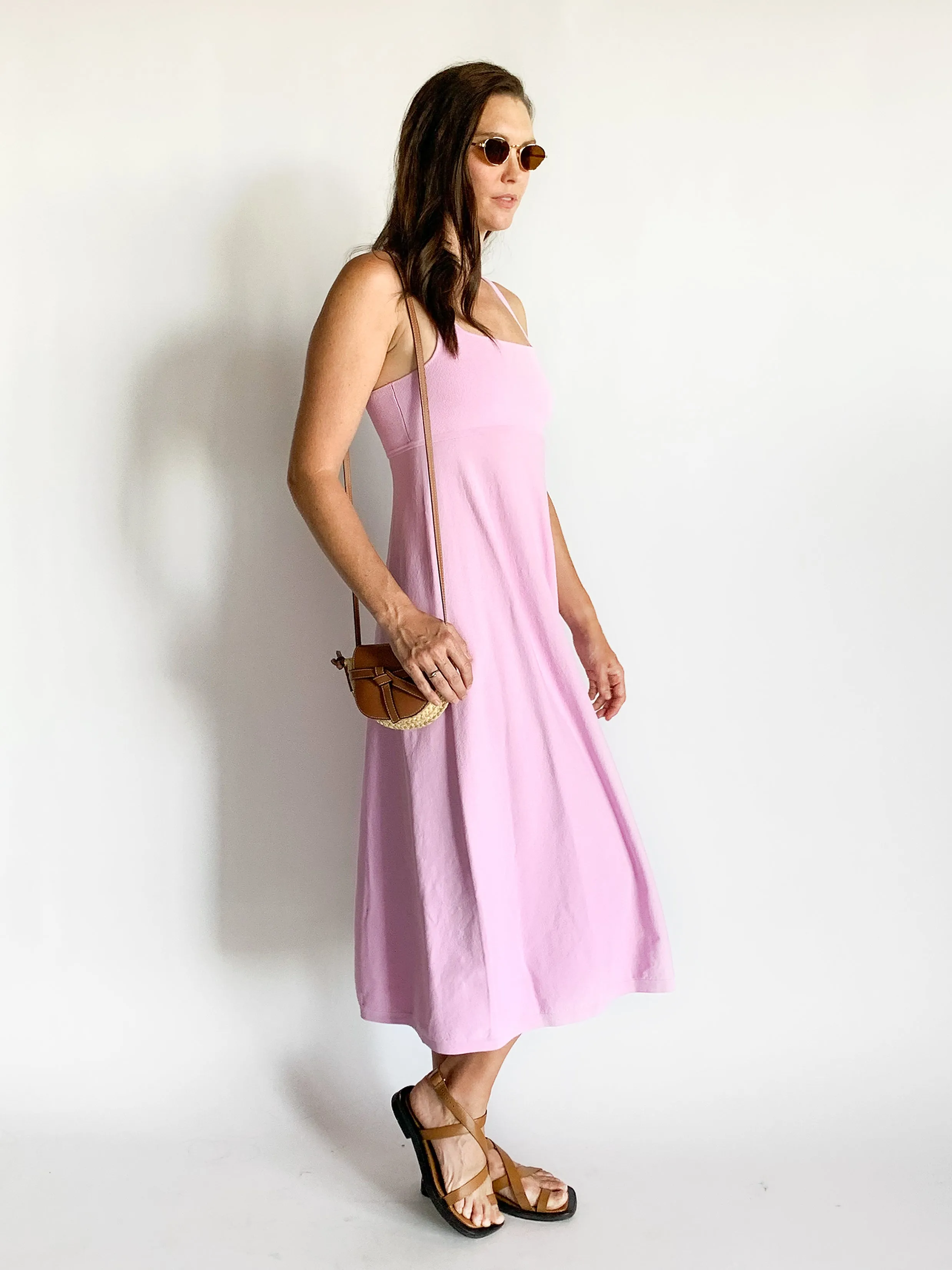 Robe en jersey crêpé à encolure carrée