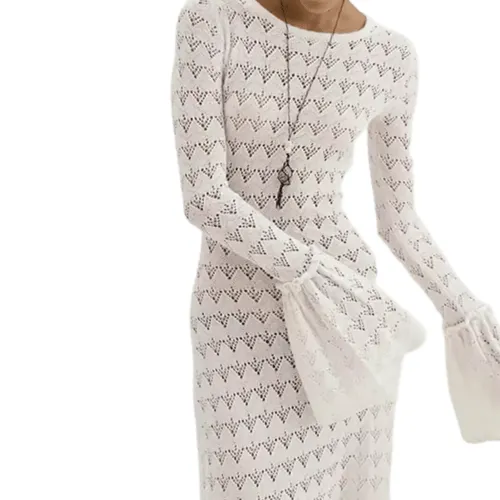 Robe maxi en crochet à manches cloche