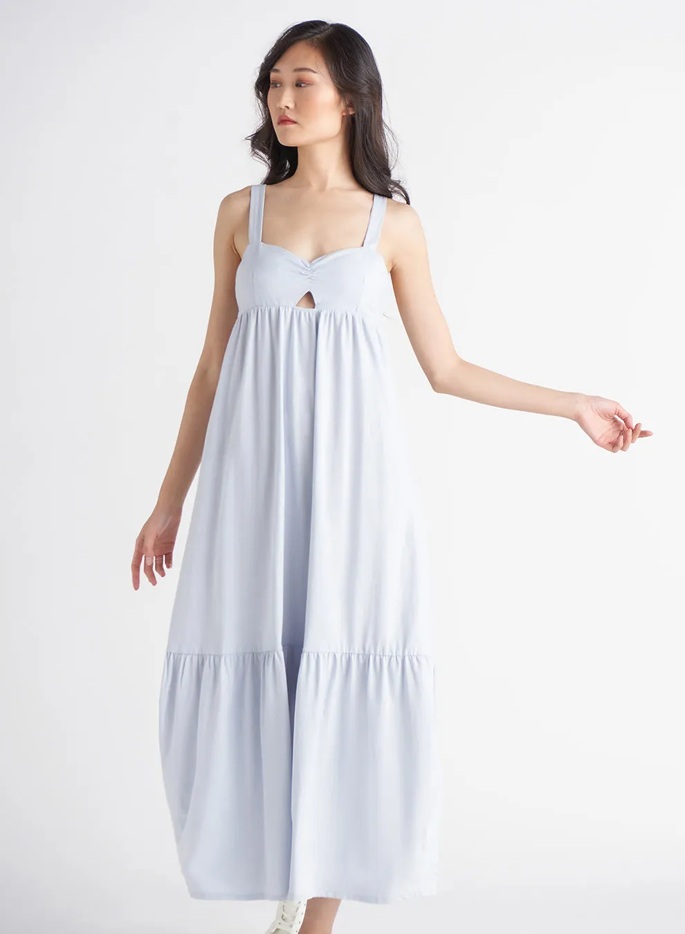 Robe longue fendue à ruchés