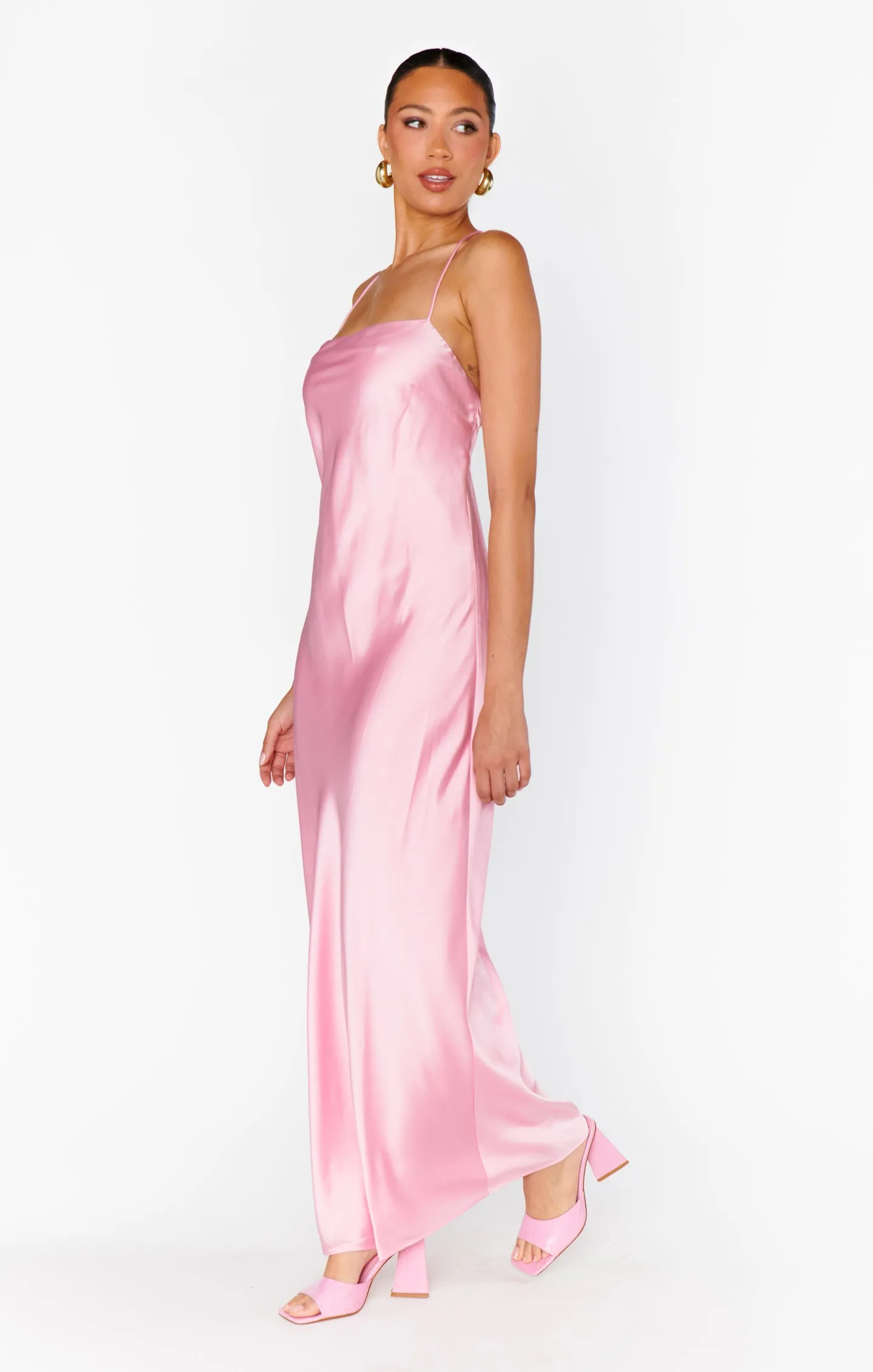 Robe coulissante Dani ~ Satin luxe rose clair