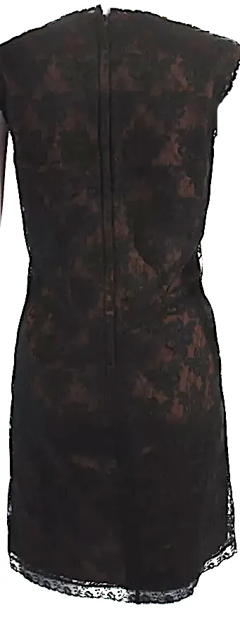 Dolce & Gabbana D&G Italie. Robe mi-longue sans manches en dentelle noire à encolure ronde