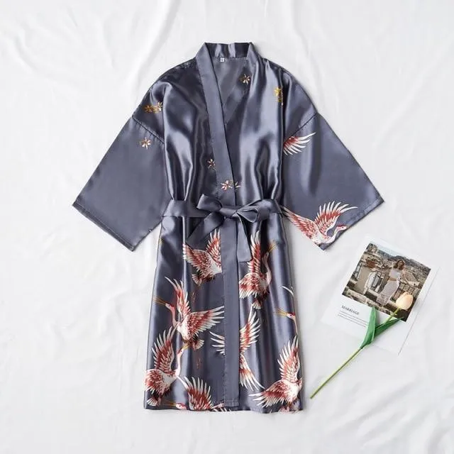 Chemise de nuit en satin de soie Dove - Peignoir Kimono