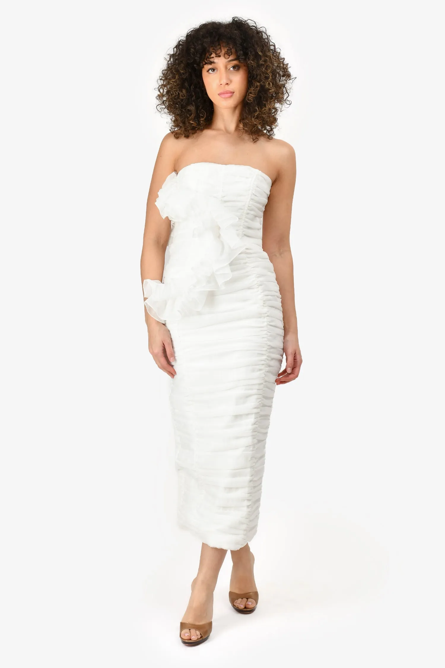 Eliya The Label Robe mi-longue 'Vana' blanche à une épaule plissée taille M