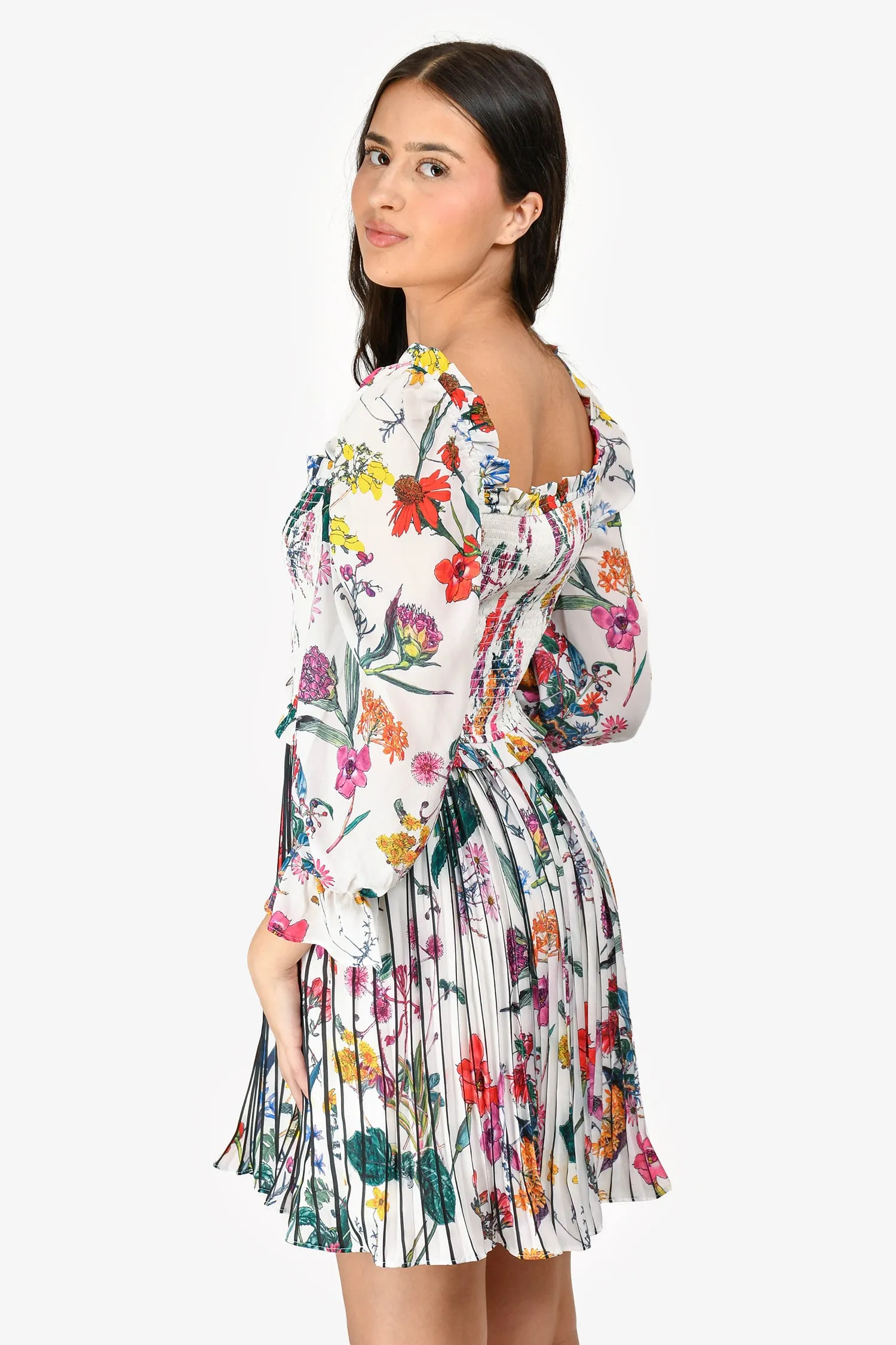 Robe longue à manches longues 'Solar' à fleurs blanches Elliatt Taille M