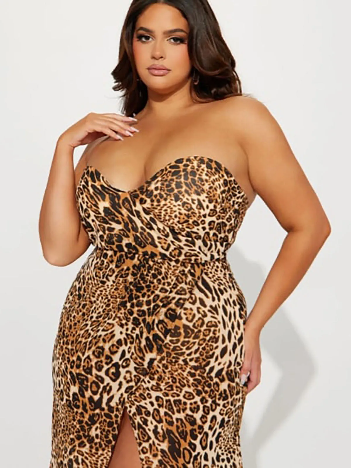 Robe léopard marron et beige Fashion Nova Taille 22W NWOT
