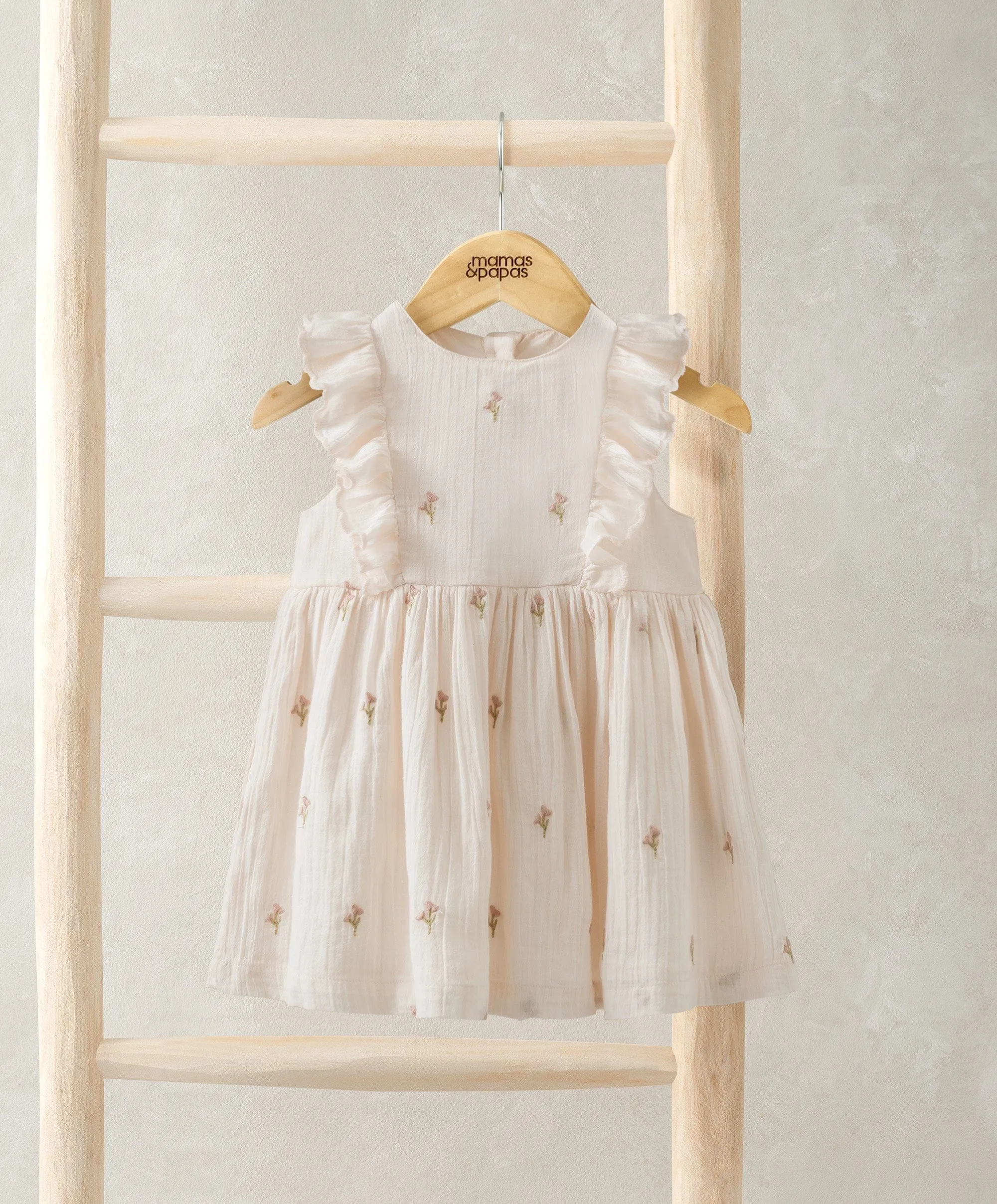 Robe brodée florale