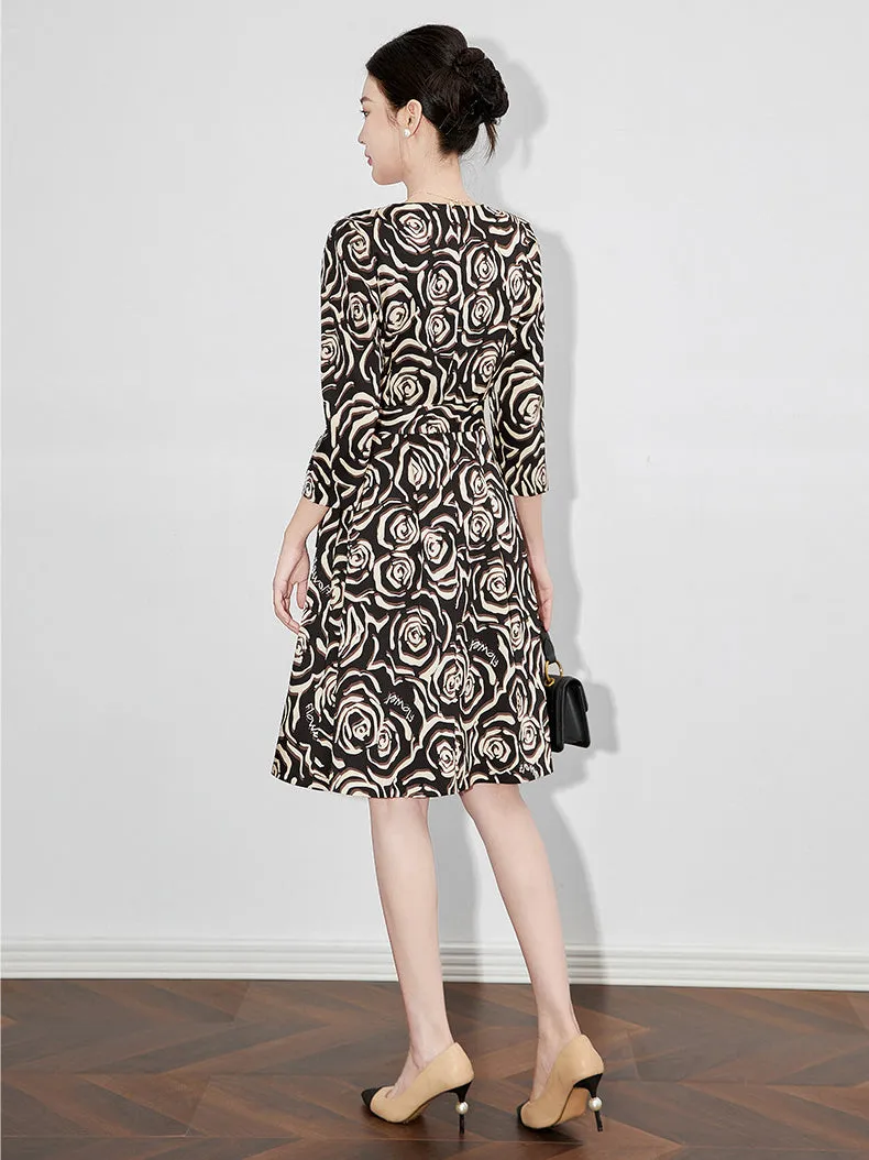 Robe midi à manches longues avec imprimé floral et encolure en V