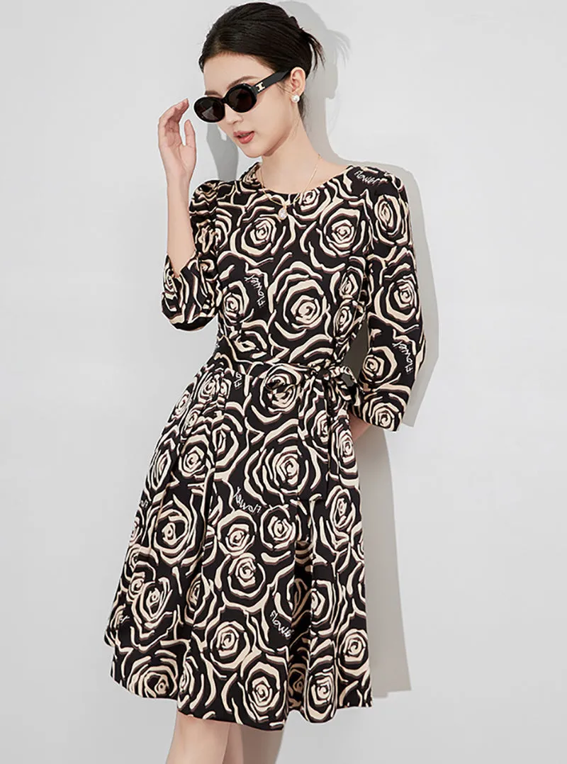 Robe midi à manches longues avec imprimé floral et encolure en V
