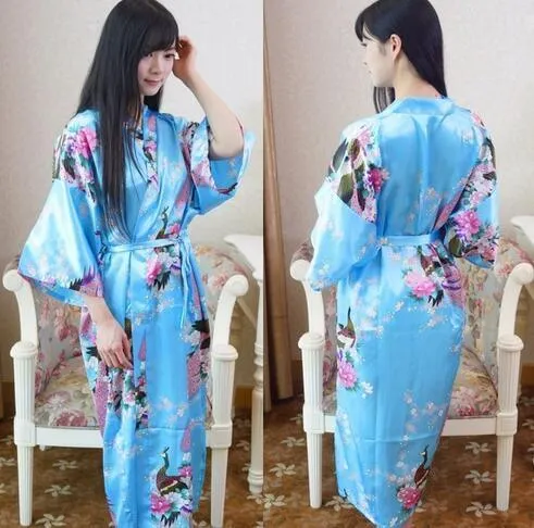 Chemise de nuit en soie florale kimono