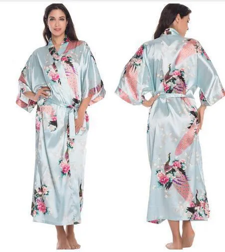 Chemise de nuit en soie florale kimono