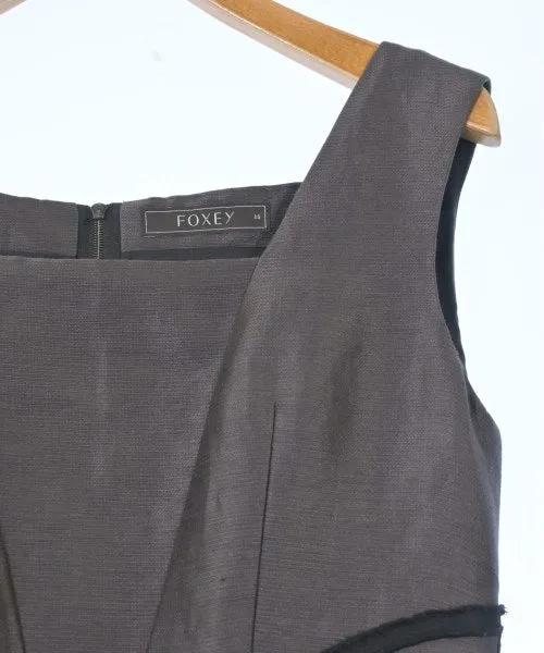 ROBES FOXEY