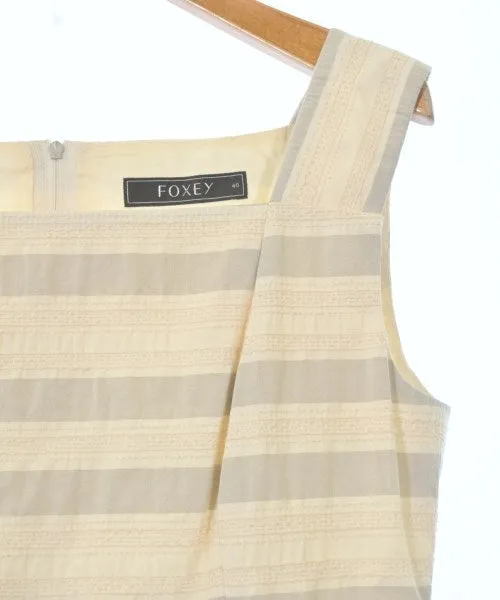ROBES FOXEY