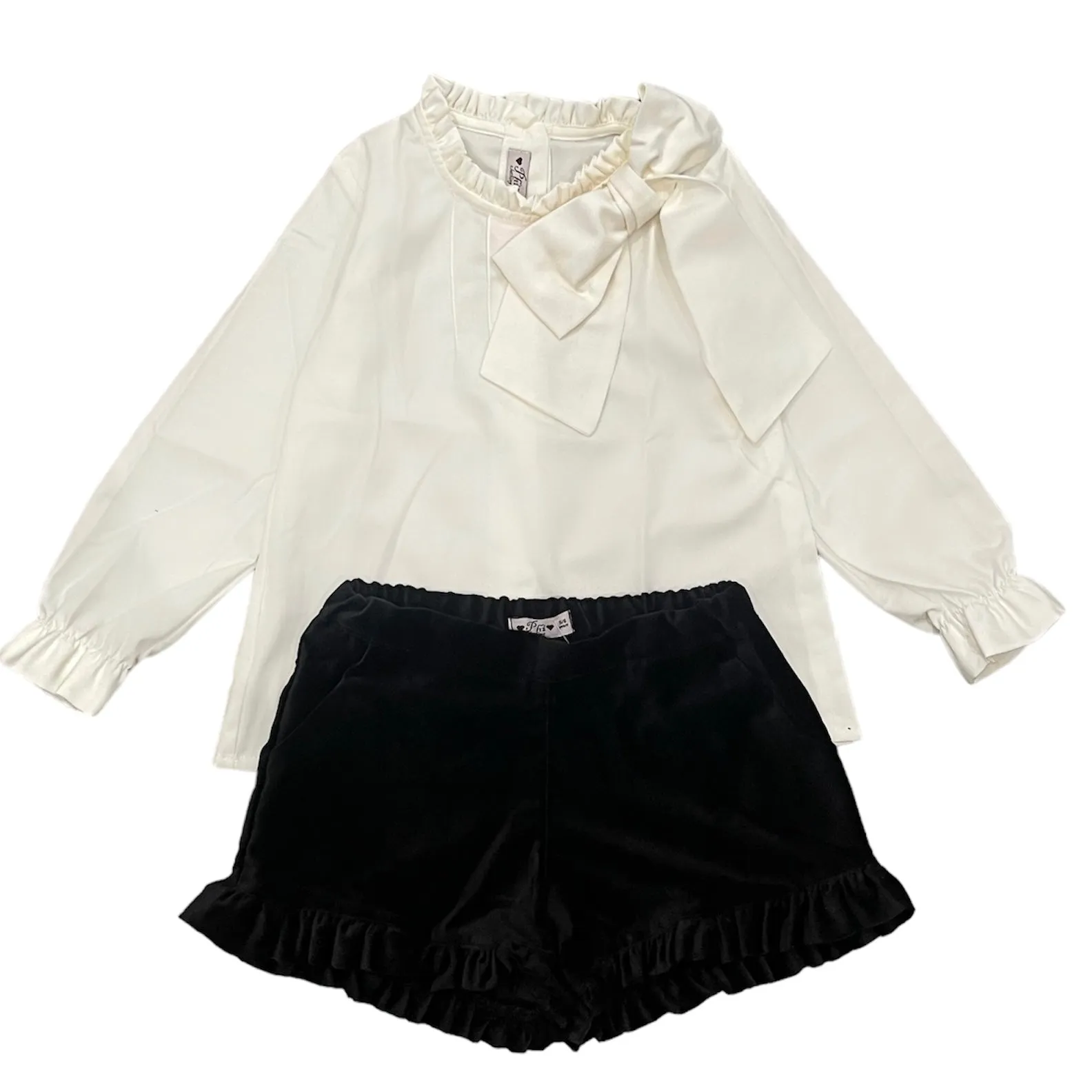 Short en velours noir et chemisier pour filles