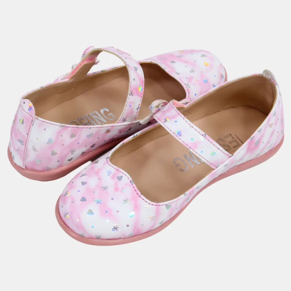 Chaussures en Cuir pour Filles – Rose avec Détails en Forme de Cœur