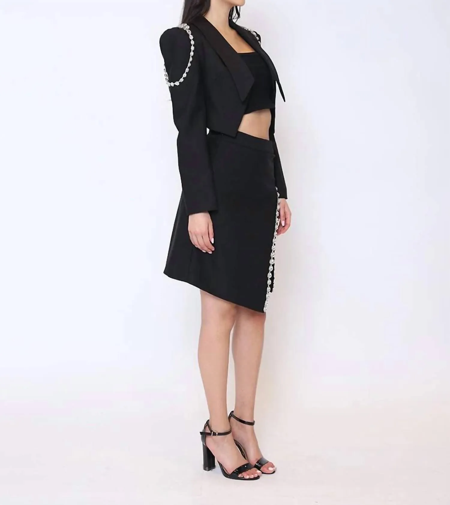 Ensemble Jupe Fendue Brodée de Joyaux en Noir