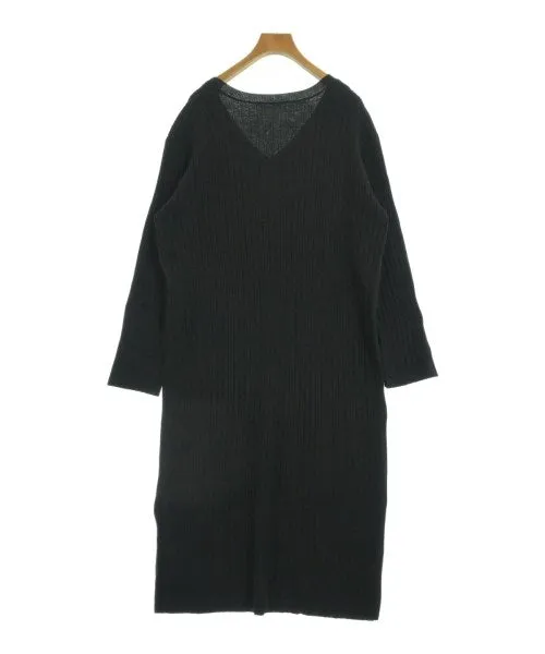 JOURNAL STANDARD Robes
