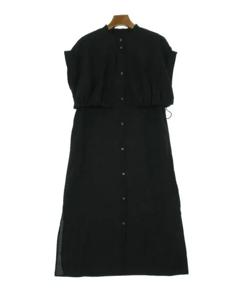 JOURNAL STANDARD Robes