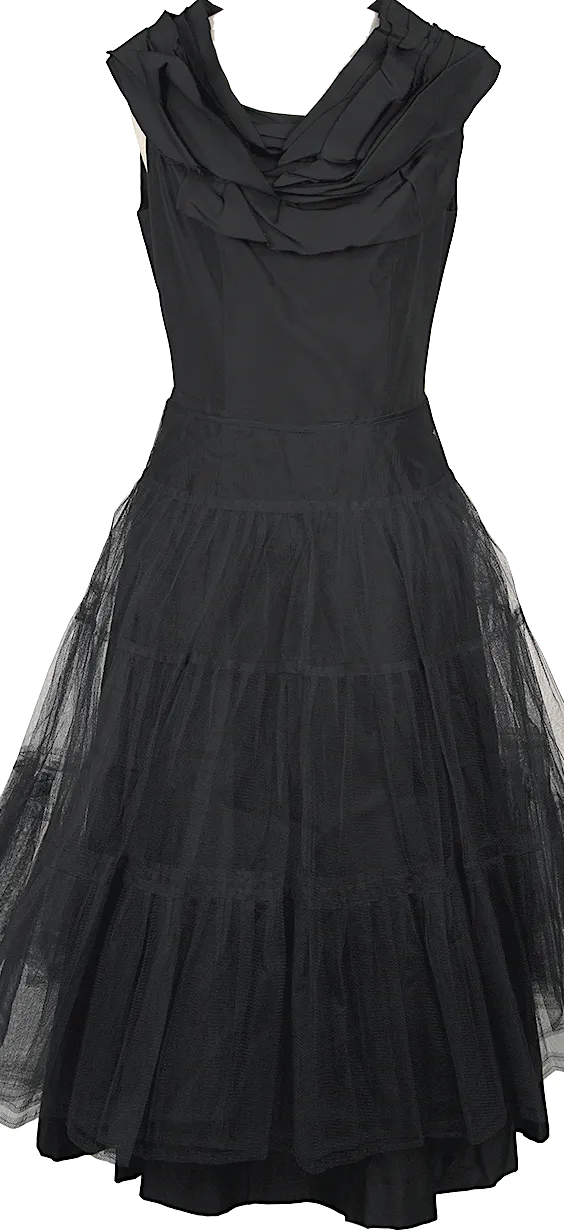 KEITA MARUYAMA Japon. Robe sans manches noire à motifs découpés