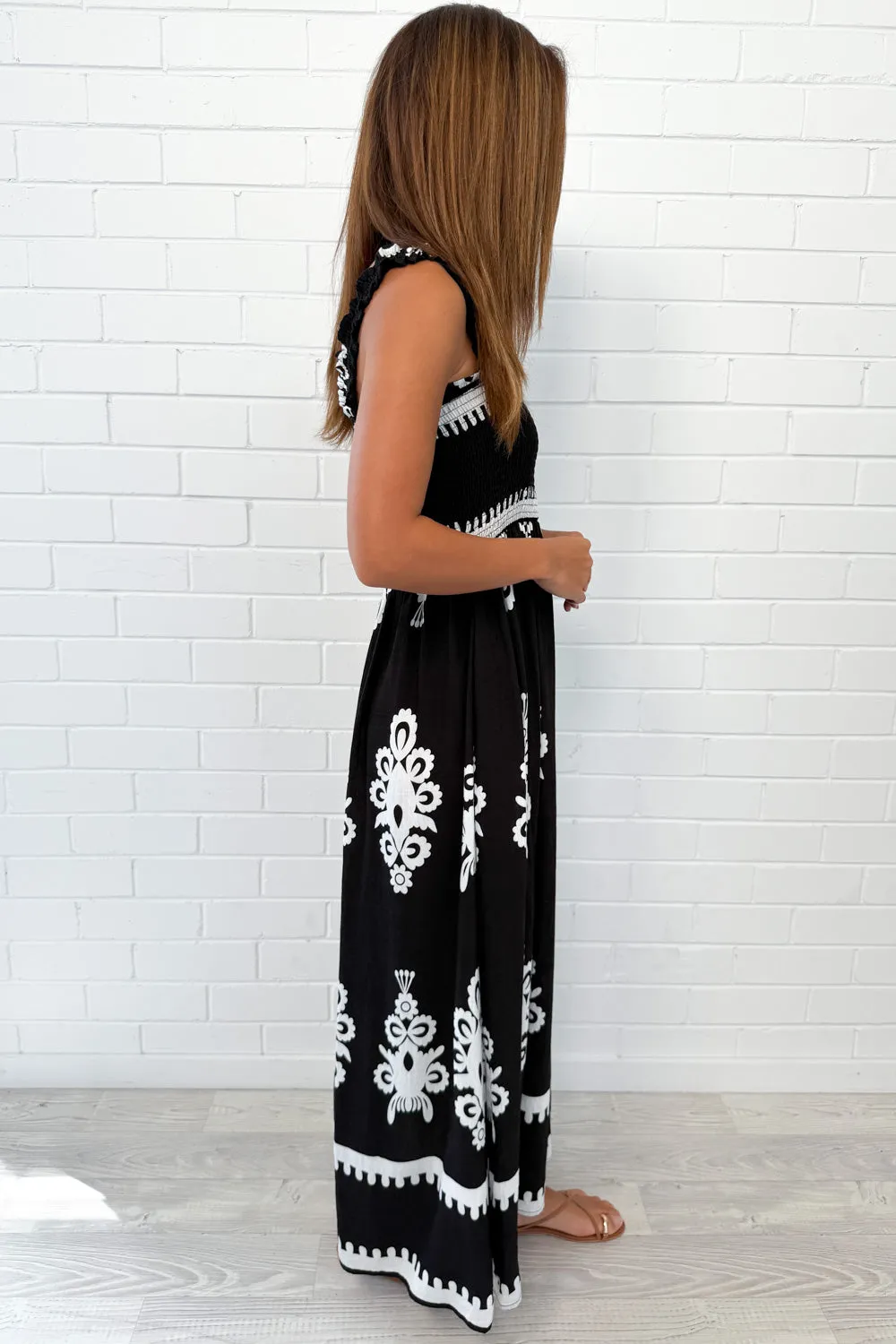 Robe Leyla