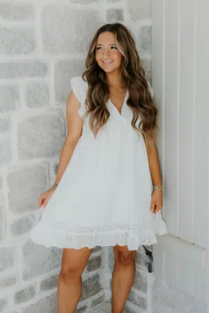 Robe mini Maddison à manches flutter et œillets