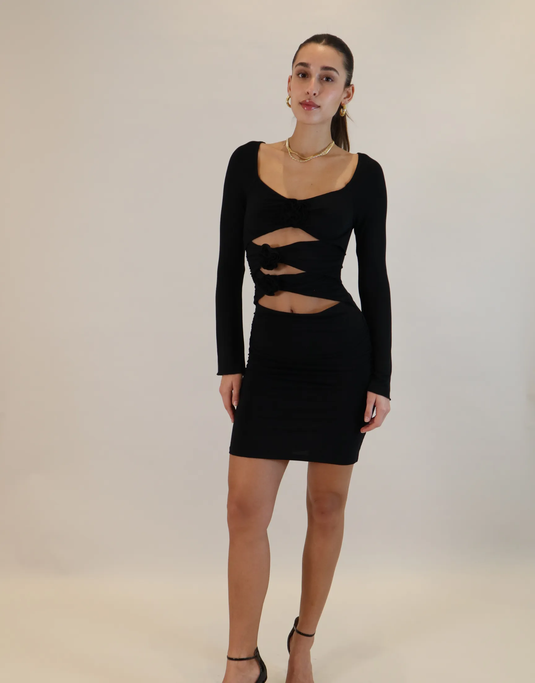 ROBE MANILLA CUT OUT