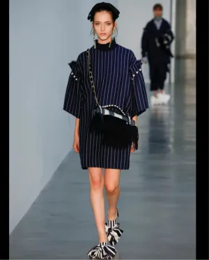 Robe à rayures nacre