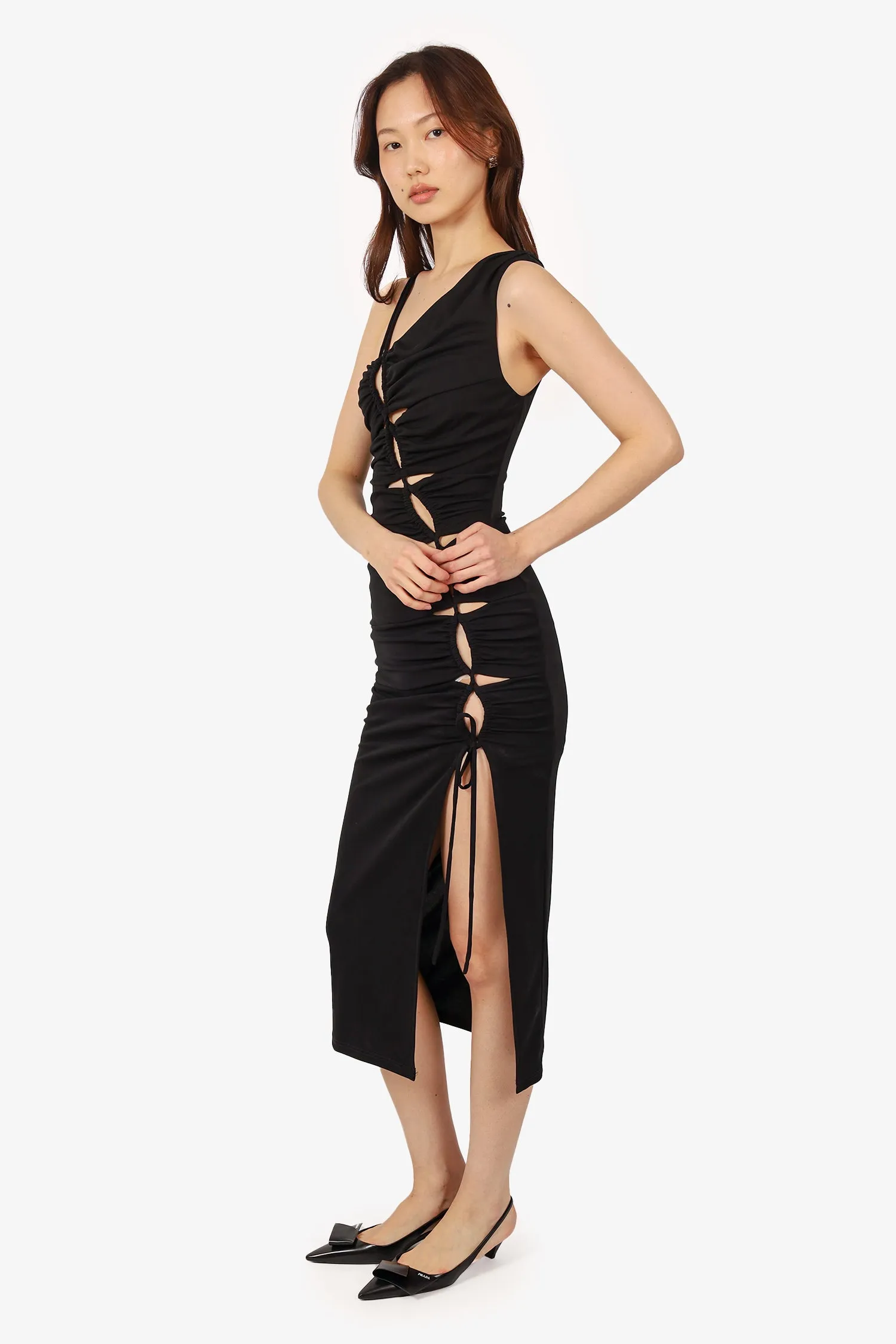 Robe mi-longue sans manches Nicholes Black avec découpes et ruchés Taille 0