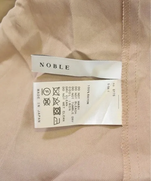 ROBES NOBLES
