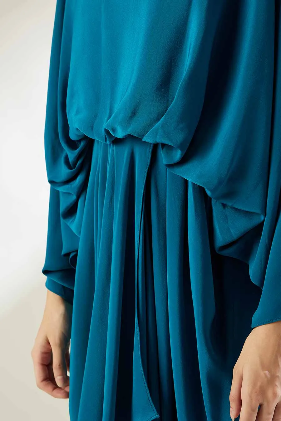 Robe drapée bleu océan