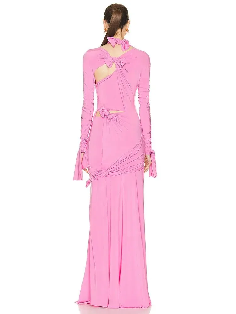 Robe maxi rose avec nœuds et découpes