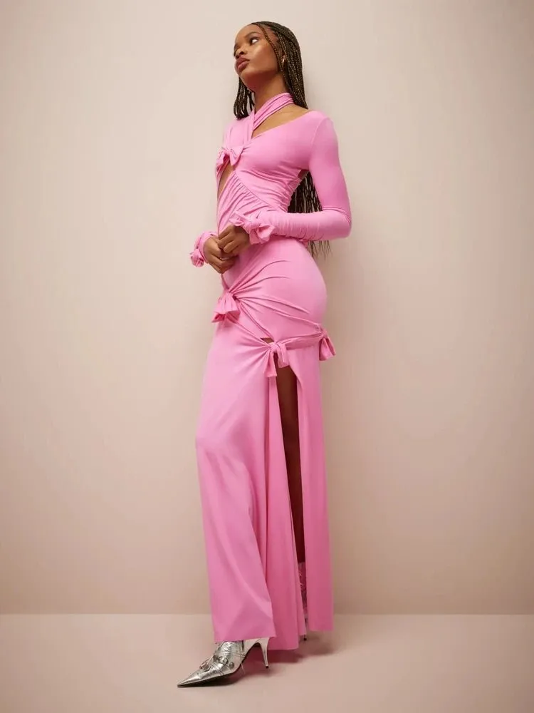 Robe maxi rose avec nœuds et découpes