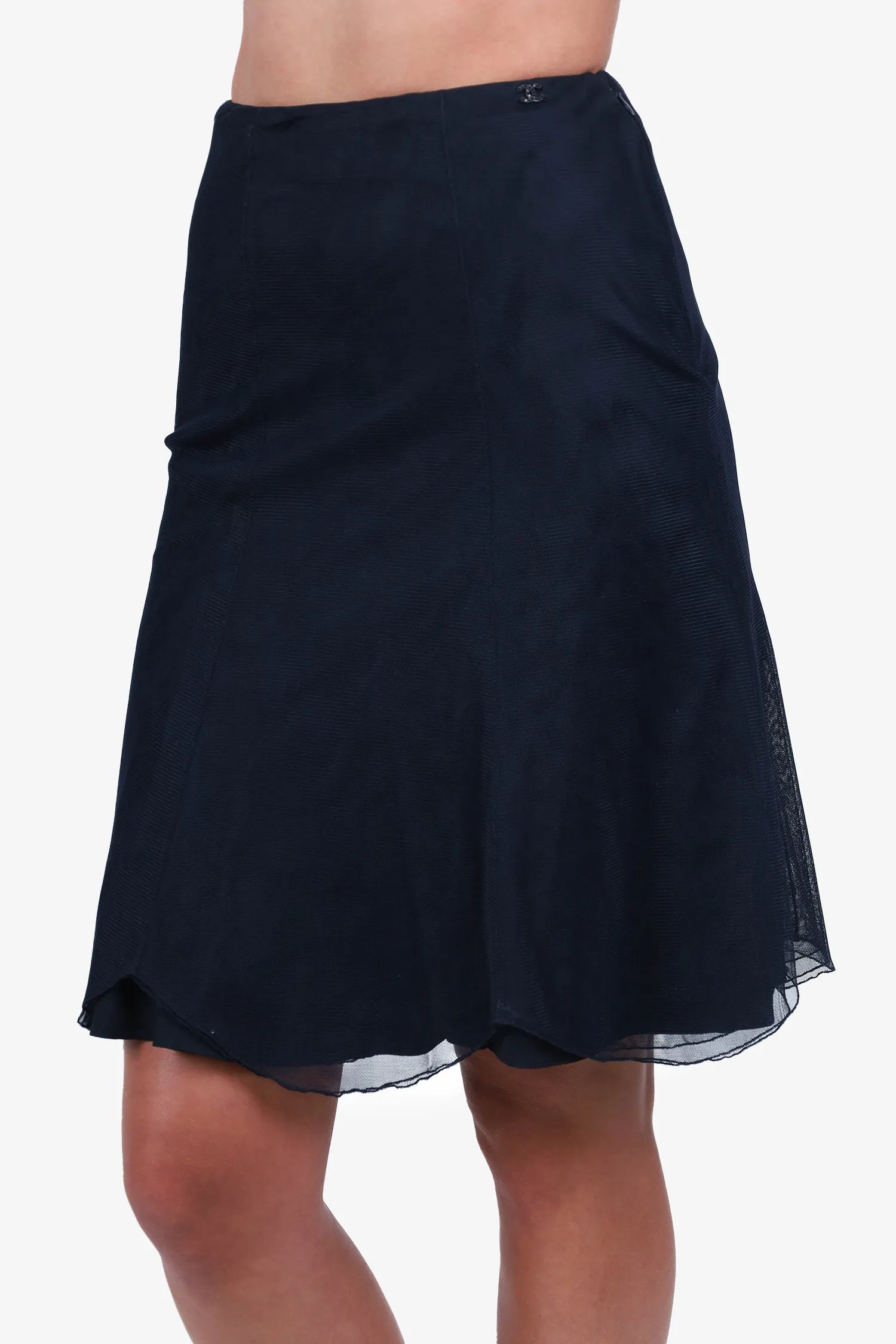 Chanel™ d'occasion - Jupe mi-longue en mesh noir avec doublure - Taille 38