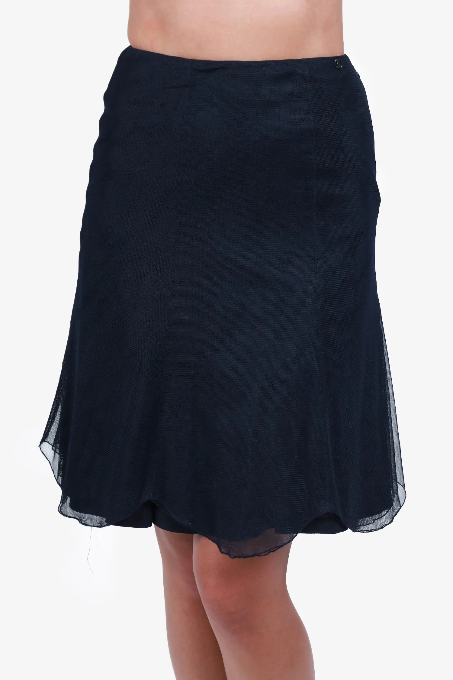 Chanel™ d'occasion - Jupe mi-longue en mesh noir avec doublure - Taille 38