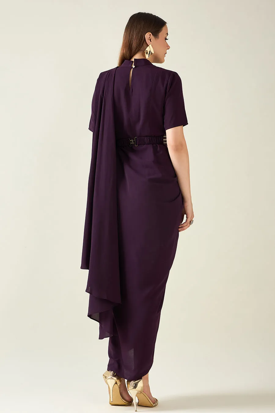 Robe Sari à Drapé Violet avec Ceinture Embellie