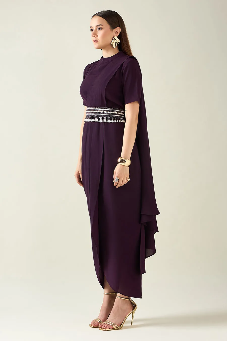 Robe Sari à Drapé Violet avec Ceinture Embellie