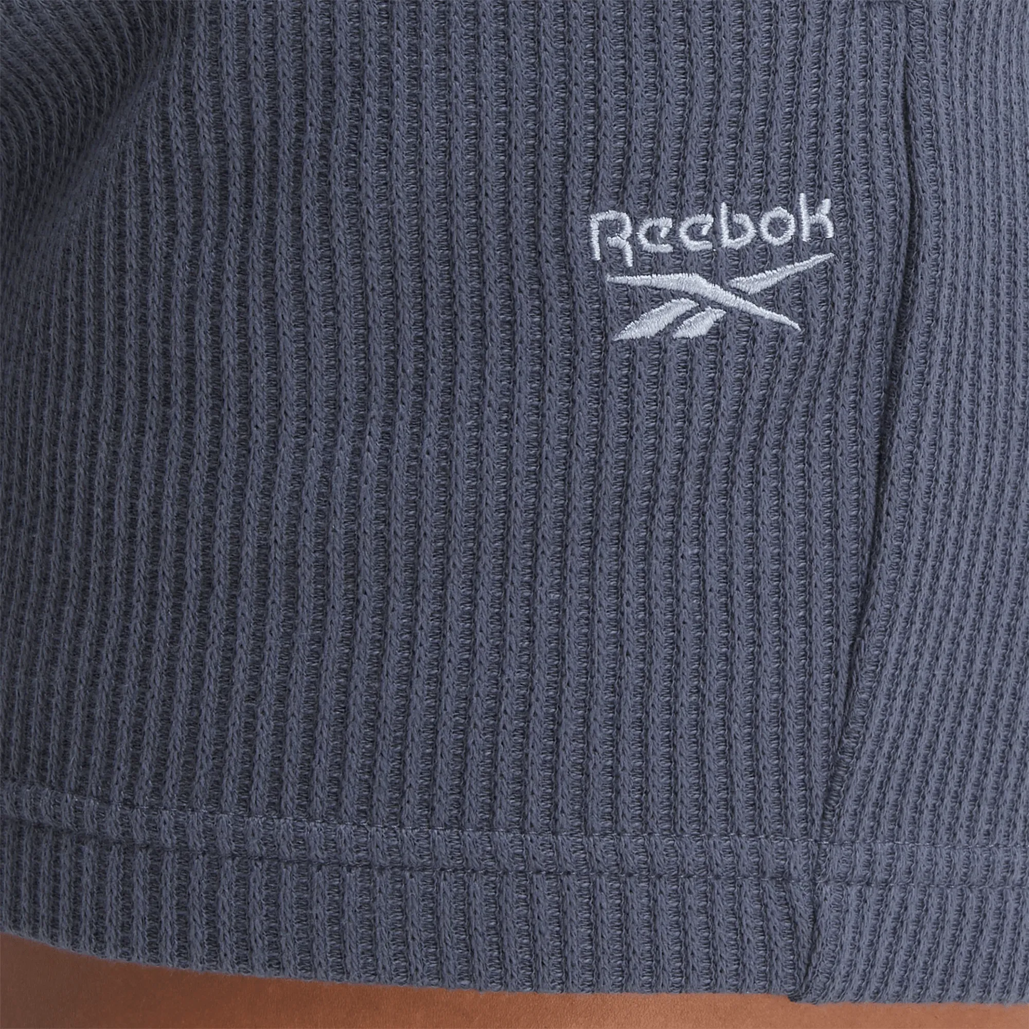 Vêtements Reebok pour Femmes - Shorts Gaufrés Classiques Essentiels pour Garde-robe